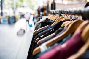 Read more about the article The Ultimate Guide On How To Start An Apparel Business